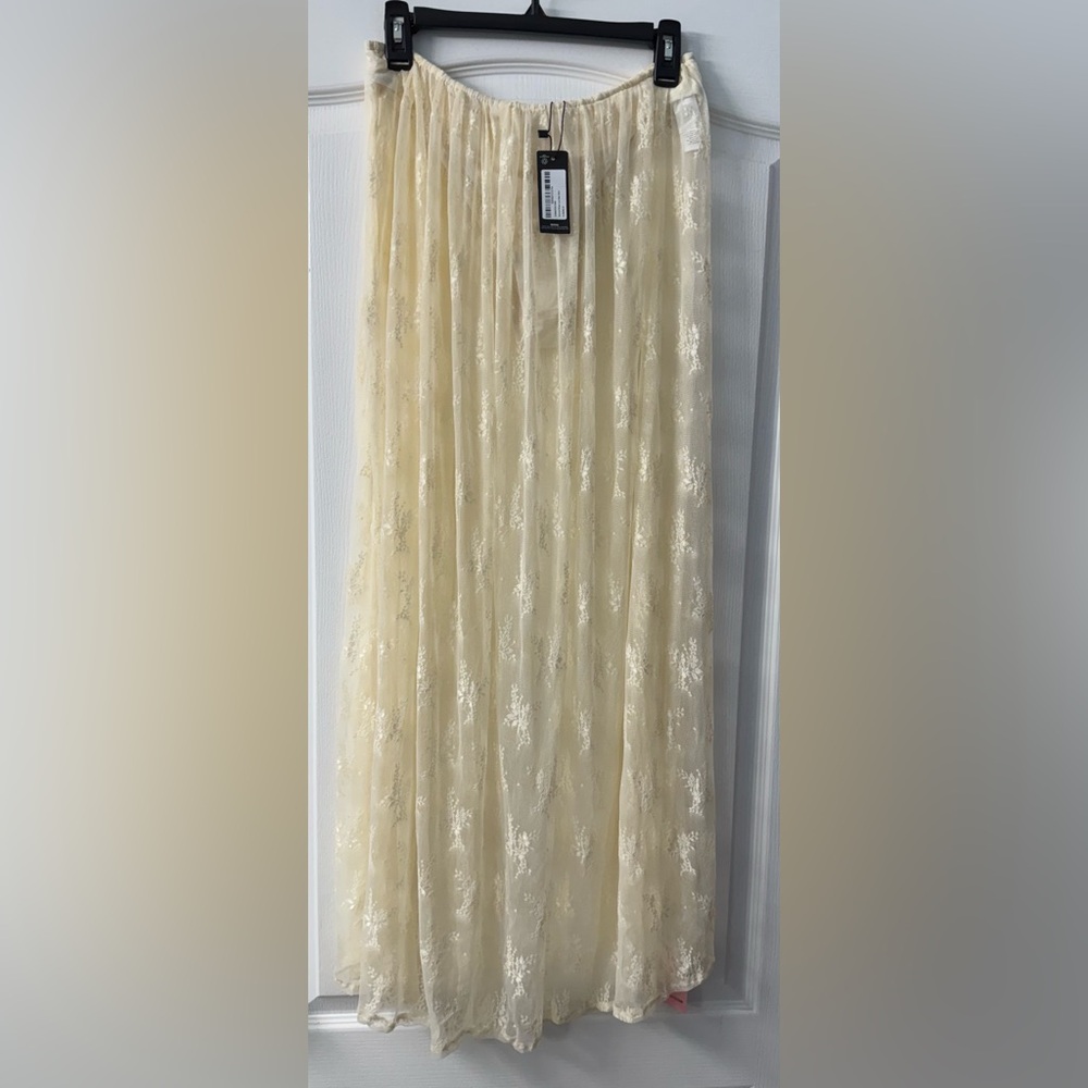 Pretty Little Thing ALMOND SHEER LACE MAXI SKIRT - Picture 5 of 12